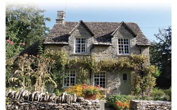 Rose Cottage <p>A scenic model of a rural cottage as would be found in villages in the British countryside. Offering the modeler an extensive range of building styles from which to choose