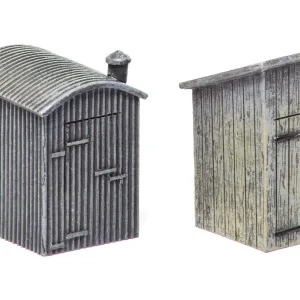 Lamp Huts x2 Each of these lamp huts measures at 45mm in length and comes complete with a painted finish detailing rusting