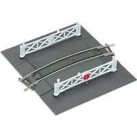 Peco Curved (No.1 Rad.) Level Crossing complete with 2 ramps & 4 gates OO Gauge