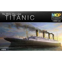 Academy 1/400 Scale The White Star Liner Titanic Model Kit