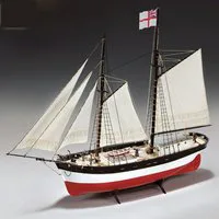 Amati 1/60 Scale Hunter Q Ship Model Kit