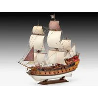 Revell 1/72 Scale Pirate Ship Detailed Model Kit