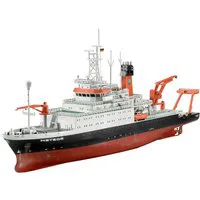 Revell 1/300 Scale German Research Vessel Meteor Model Kit