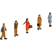 Peco Passengers Standing OO Gauge