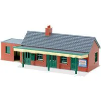 Peco Country Station Building brick type OO Gauge