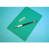 Expo pen knife with cutting mat